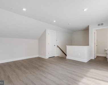 3817 Polo Place - Photo Thumbnail 23