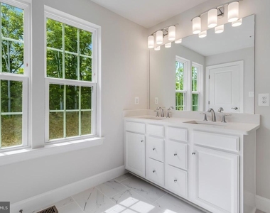 3817 Polo Place - Photo Thumbnail 13
