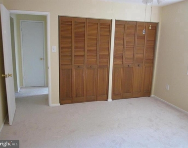 4405 Romlon Street - Photo Thumbnail 3