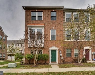 1725 Fernwood Drive - Photo Thumbnail 16