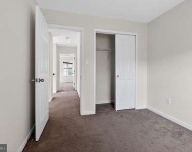1725 Fernwood Drive - Photo Thumbnail 8