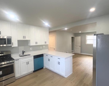 4505 38th Street - Photo Thumbnail 1