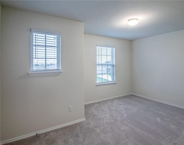 620 Reinhardt Blvd - Photo Thumbnail 18