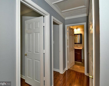 11238 Hannah Way - Photo Thumbnail 24