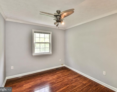 11238 Hannah Way - Photo Thumbnail 29