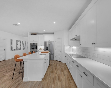 16512 Fetching Ave - Photo Thumbnail 12
