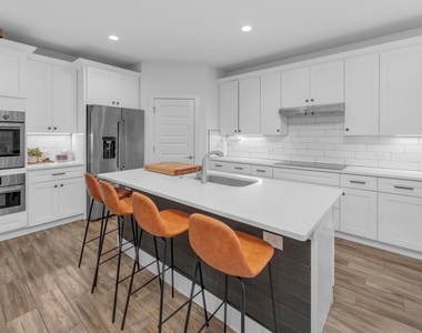 16512 Fetching Ave - Photo Thumbnail 11