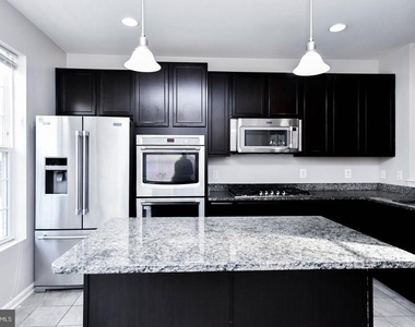 9553 Weshurst Lane - Photo Thumbnail 6