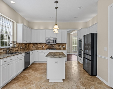 10648 Bramblecrest Dr - Photo Thumbnail 6