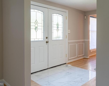 14913 Lear Lane - Photo Thumbnail 1