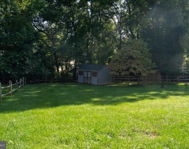14913 Lear Lane - Photo Thumbnail 32