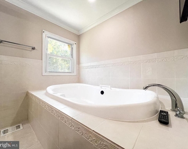 14913 Lear Lane - Photo Thumbnail 17