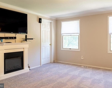 14913 Lear Lane - Photo Thumbnail 13