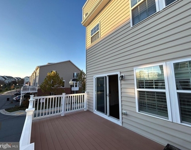 13312 Waterford Hills Boulevard - Photo Thumbnail 19