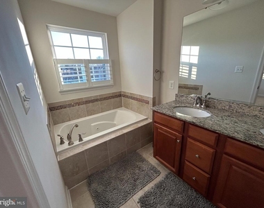 13312 Waterford Hills Boulevard - Photo Thumbnail 27