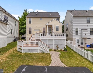 19028 Noble Oak Drive - Photo Thumbnail 2