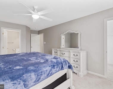 19028 Noble Oak Drive - Photo Thumbnail 16
