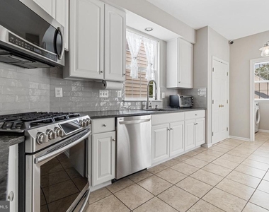 19028 Noble Oak Drive - Photo Thumbnail 6