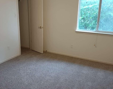 11709 Briarcreek Loop - Photo Thumbnail 14