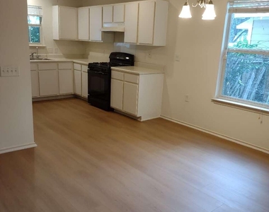 11709 Briarcreek Loop - Photo Thumbnail 7