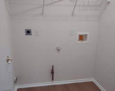 11709 Briarcreek Loop - Photo Thumbnail 15