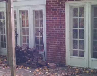 9412 Columbia Boulevard - Photo Thumbnail 4