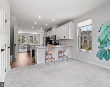 9826 Posterity Ln - Photo Thumbnail 12