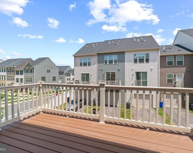 9826 Posterity Ln - Photo Thumbnail 31