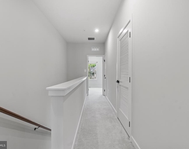 9826 Posterity Ln - Photo Thumbnail 26