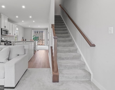 9826 Posterity Ln - Photo Thumbnail 17