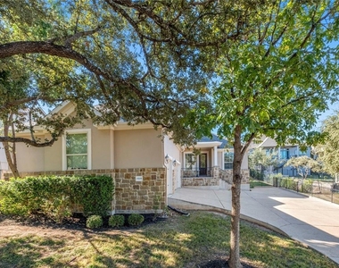 15201 Joseph Dr - Photo Thumbnail 3