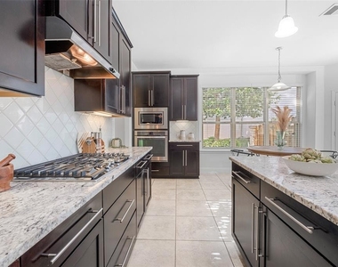15201 Joseph Dr - Photo Thumbnail 15