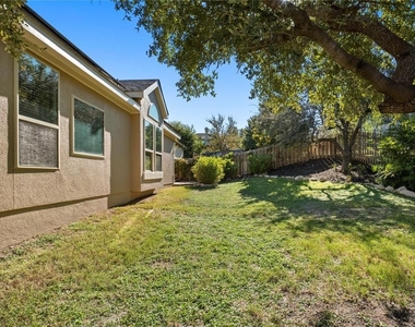 15201 Joseph Dr - Photo Thumbnail 33