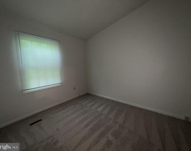 6393 Kelly Court - Photo Thumbnail 9