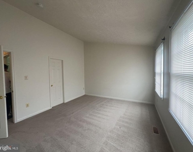 6393 Kelly Court - Photo Thumbnail 5