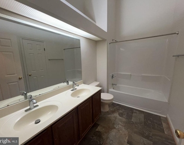 6393 Kelly Court - Photo Thumbnail 7