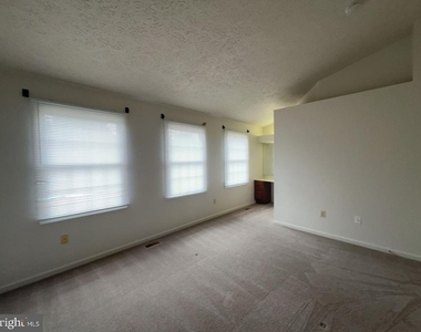 6393 Kelly Court - Photo Thumbnail 4