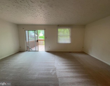 6393 Kelly Court - Photo Thumbnail 2