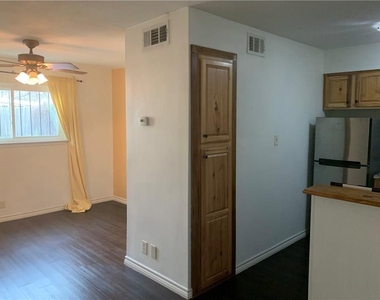 1111 W 10th St - Photo Thumbnail 4