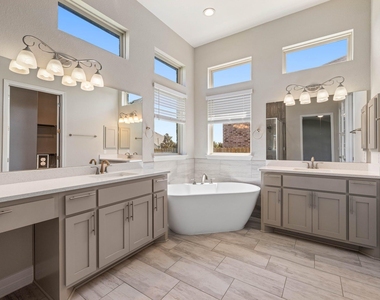 4205 Lynette Ln - Photo Thumbnail 17