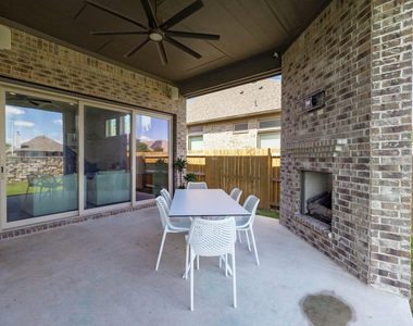 4205 Lynette Ln - Photo Thumbnail 29