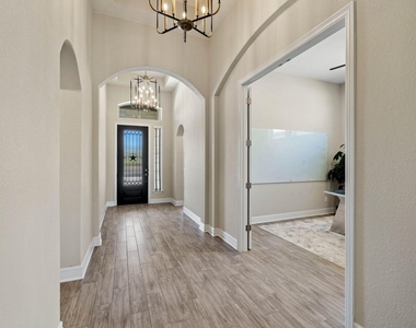 4205 Lynette Ln - Photo Thumbnail 1