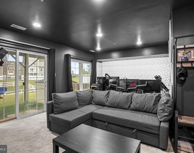 5412 Spotswood Place - Photo Thumbnail 21