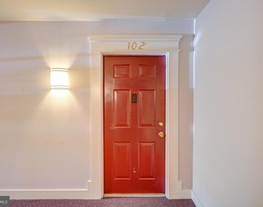 8905 Stone Creek Place - Photo Thumbnail 29