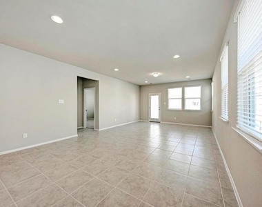 1209 Goforth Rd - Photo Thumbnail 10