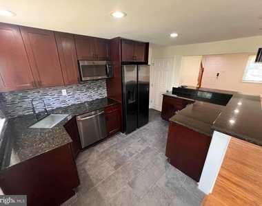 1583 Doxbury Road - Photo Thumbnail 6