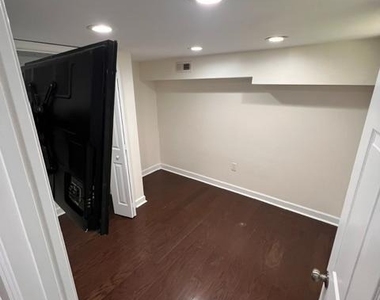 1583 Doxbury Road - Photo Thumbnail 20