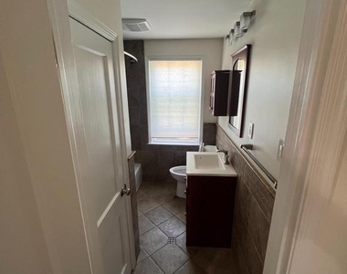 1583 Doxbury Road - Photo Thumbnail 15