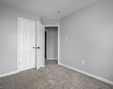 3521 Derby Shire Circle - Photo Thumbnail 17
