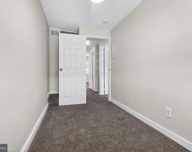 7860 Saint Claire Lane - Photo Thumbnail 21